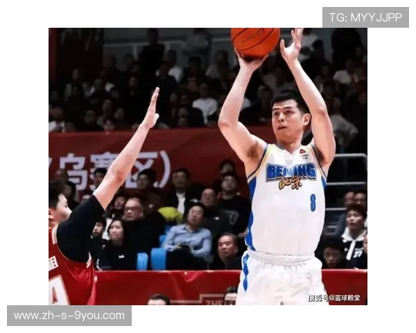 方硕的篮球之路：从青涩少年到职业赛场的璀璨星光